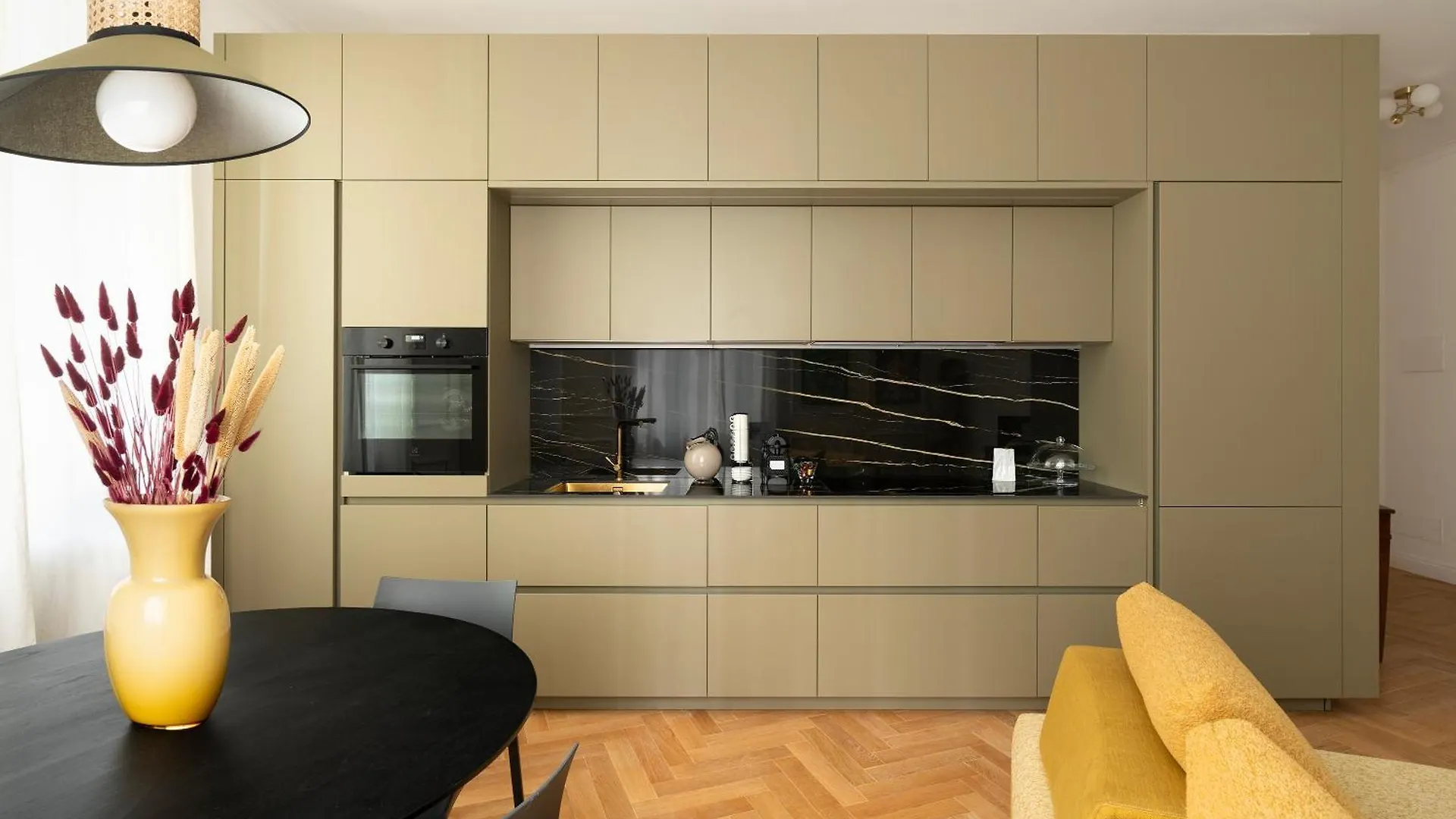 Santa Tecla Living Ruggero Di Lauria 2 Apartment Milan Italy